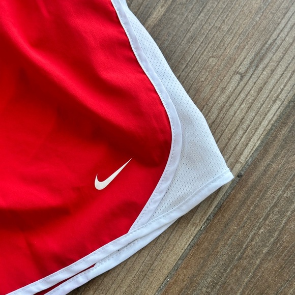 Nike Girl Kids Red and White Sports Shorts - Picture 4 of 7